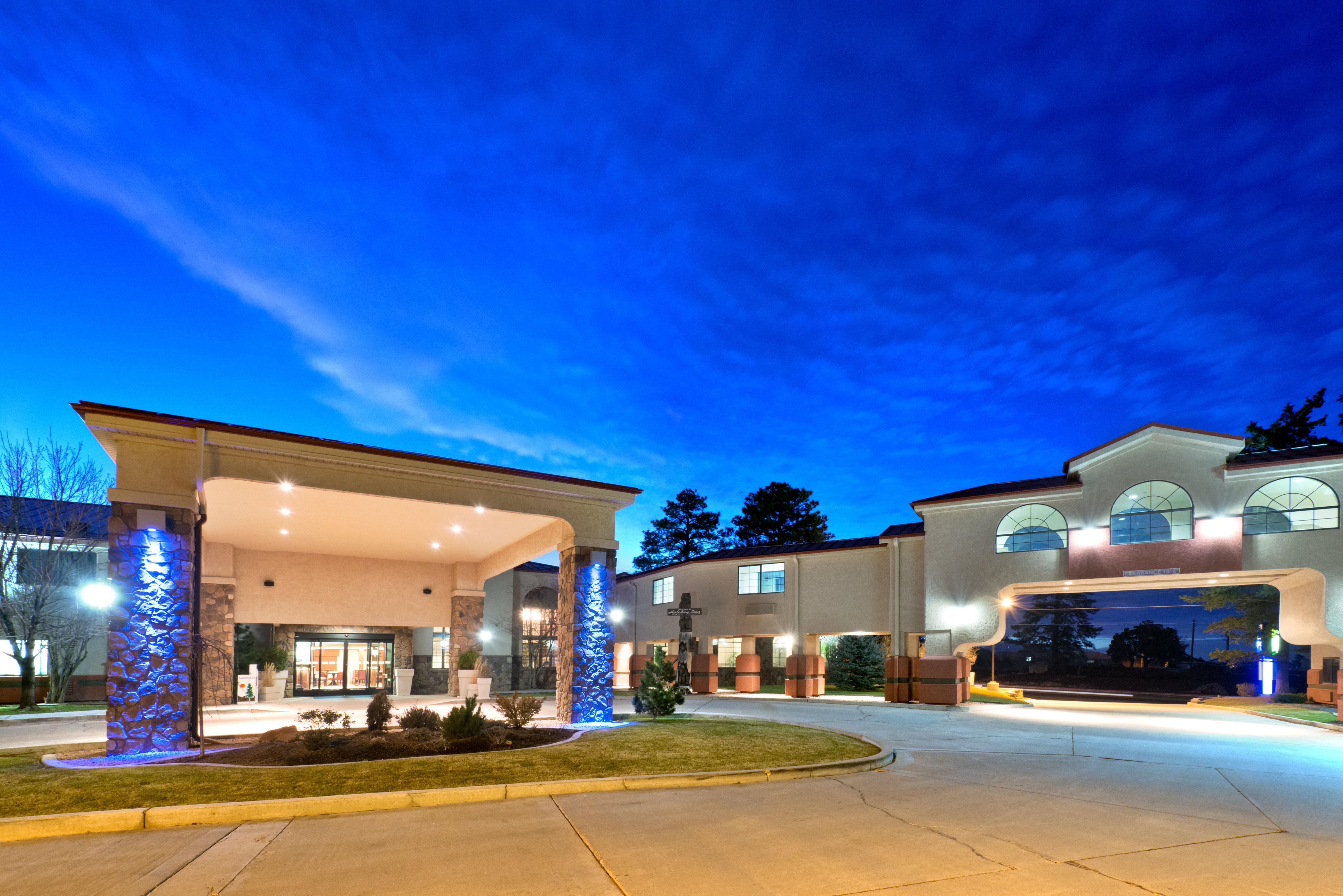 Holiday Inn Express Show Low By Ihg Eksteriør bilde