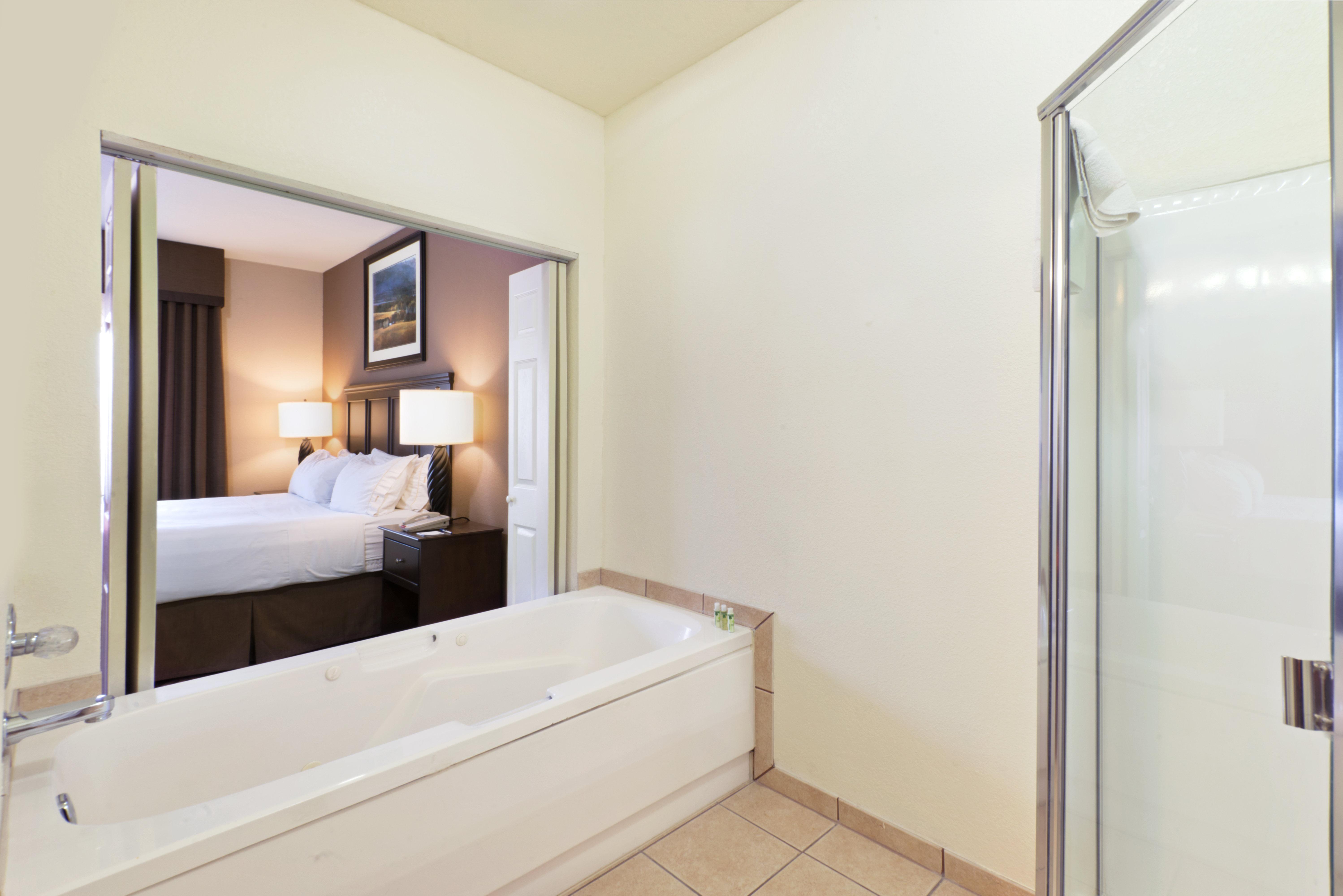 Holiday Inn Express Show Low By Ihg Eksteriør bilde